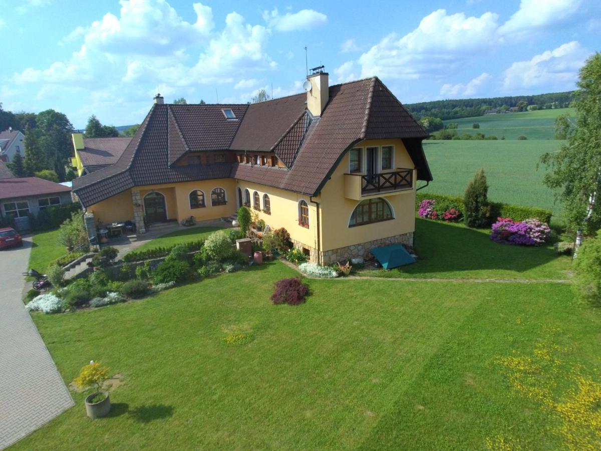Apartman U Vagnera Dvůr Králové nad Labem Exteriör bild